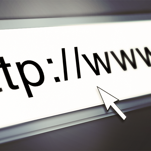 Ten cuidado con enlaces o archivos inesperados